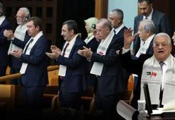 1 dakika 7 saniye boyunca ayakta alkış... Dünyaya Ankara'dan mesaj