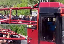 Yer: Antalya! Turistlerin su savaşına katılmak isteyen şoför direksiyonu bırakınca olanlar oldu