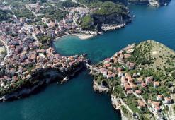 6 bin 600 nüfuslu Amasra'ya 1,5 milyon turist