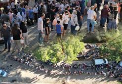 742 yıldır koca kazanlarda pişiriliyor: Binlerce kişi ellerinde tabak ve tencerelerle kente akın etti