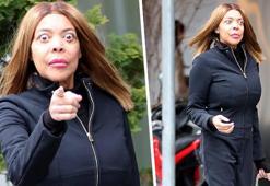 Afazi ve demansla mücadele ediyor! Ünlü sunucu bir yıl sonra ilk kez ortaya çıktı