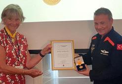 İsveç astronomi derneğinden Alper Gezeravcı'ya ödül