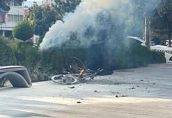 Bisikletin aküsü bomba gibi patladı! O anlar kameralara böyle yansıdı