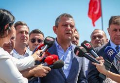 CHP Genel Başkanı Özel, sokak röportajındaki ifadeleri sonrası tutuklanan kişiyi ziyaret etti