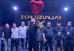 Ekin Uzunlar sahnede aşkını ilan etti
