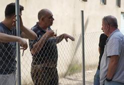 Kemal Sunal'ın propaganda filmi Bursa'da gerçek oldu! İki aile sokağı tel örgüyle ayırdı