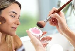 Sosyal medyayı sallayan 'allık' trendi! Yüzdeki fark hemen anlaşılıyor, yöntemi çok basit