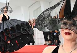 Lady Gaga, Venedik Film Festivali'nde! İlginç tarızyla göz kamaştırdı