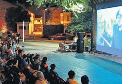 Efes Selçuklular “Atatürk”  ile duygulandı