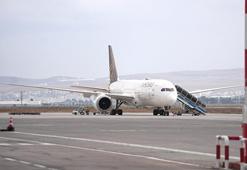 Bomba ihbarı sonrası Erzurum'a inmişti... Hindistan'dan gelen uçakla Frankfurt'a gitti