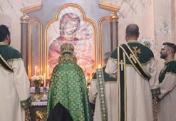 Binlerce kişi akın etti, ek sefer düzenlendi! 1100 yıllık Akdamar Kilisesi 12'nci ayin