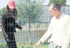 Kızıyla can dostları sevdi