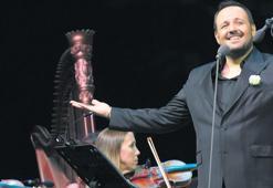 Sezen şarkılarına senfonik yorum