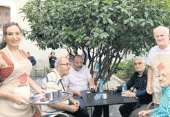 Farkındalık için kahve servisi!