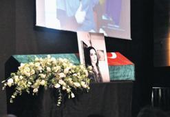 Tomris Giritlioğlu alkışlarla uğurlandı