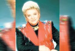 Zeki Müren dualarla anıldı