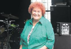 Selda Bağcan Vakfı kuruldu