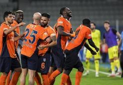 MAÇ SONUCU: Başakşehir - Rapid Wien maçı kaç kaç bitti? UEFA Konferans Ligi Başakşehir - Rapid Wien maçı skor bilgileri