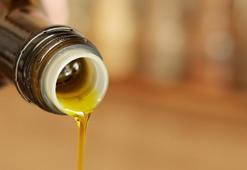 Yapış yapış yağdanlıkları gıcır gıcır yapan formül! Tek yapmanız gereken sıcak suya birazcık eklemek