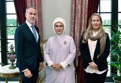 Emine Erdoğan, CMI Martti Ahtisaari Barış Vakfı temsilcilerini kabul etti