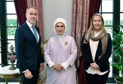 Emine Erdoğan, CMI Martti Ahtisaari Barış Vakfı temsilcilerini kabul etti