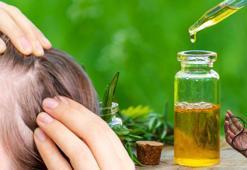 Saçları avuç avuç döküldü, 6 ayda kurtuldu! Kelleşmeyi önleyen mucize yağ