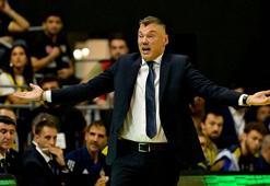 Fenerbahçe'de Jasikevicius, Anadolu Efes derbisi öncesi temkinli: Çok zor bir deplasman