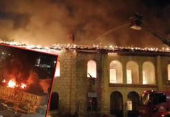 Mersin'de tadilattaki eski okul binası alev alev yandı