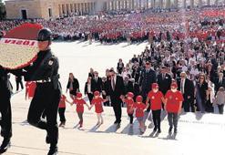 40 bin kişi Ata’nın huzurunda