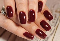 Bu ojeyi çıkarmak istemeyeceksiniz, hazırlık şart! Sonbaharın efsanesi: Black Cherry