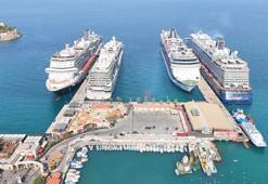 Kuşadası'nda kruvaziyer bereketi!