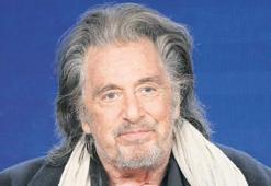 Al Pacino... Hayatını oğlu için yazıyor