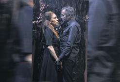 ‘Edebiyata saygı duruşu’