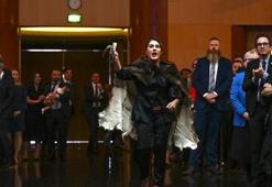 Senatör'den Kral Charles'a: Benim kralım değilsin!