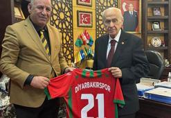 Devlet Bahçeli, Diyarbakır İl Başkanı Arslan ve Diyarbakırspor Başkanı Akyol'u kabul etti