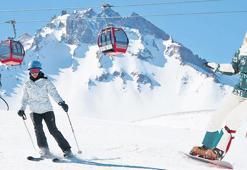 Turistler kayak tatiline uzaktan başlıyor