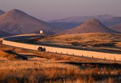 Van-İran sınırı üst düzey önlemlerle korunuyor