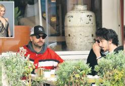 ‘Nilperi sadece dostum’