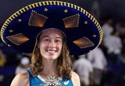 Tarih yazan şampiyon tenisçi Zeynep Sönmez yurda döndü