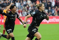 Beşiktaş, Galatasaray'ı derbide tek golle geçti!