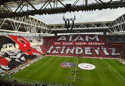 Galatasaraylı taraftarlardan 10 Kasım için dev koreografi
