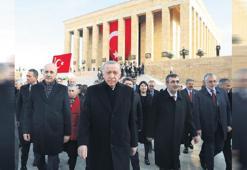 Devlet erkanı Ata’nın huzurunda