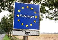 Hollanda da sınır kontrollerine başlıyor