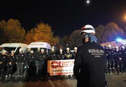 Düzce'de 12 Kasım depremi şehitleri 45 saniyelik saygı duruşuyla anıldı