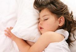 Çocuğum neden ağzı açık uyuyor? 'Gizli sağlık sorunlarının habercisi'