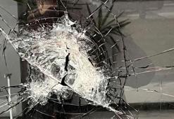 AK Parti Beylikdüzü İlçe Başkanlığına taşlı saldırı