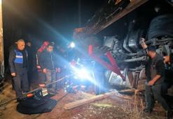 Malatya'da korkunç kaza! Kazaya müdahale eden polisler TIR'ın altında kaldı