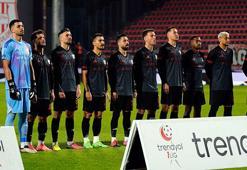 FIFA'dan İstanbul ekibine şok transfer yasağı!