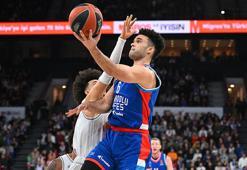 Anadolu Efes, Paris Basket'e takıldı!