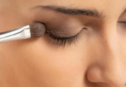 Bu renkler makyajda favoriniz olacak! Sadelik doğasında var, pastellik ön planda